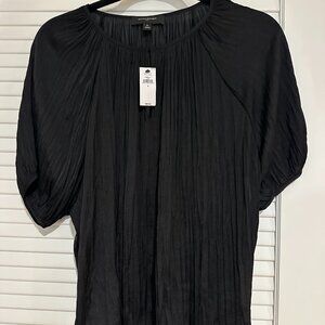 Banana Republic Factory Black Pleated Short Sleeve Blouse – Size M